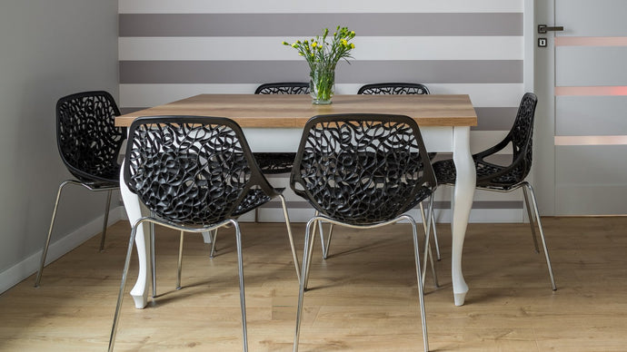 Contemporary Black chairs (set of 4) by MydiningSpace